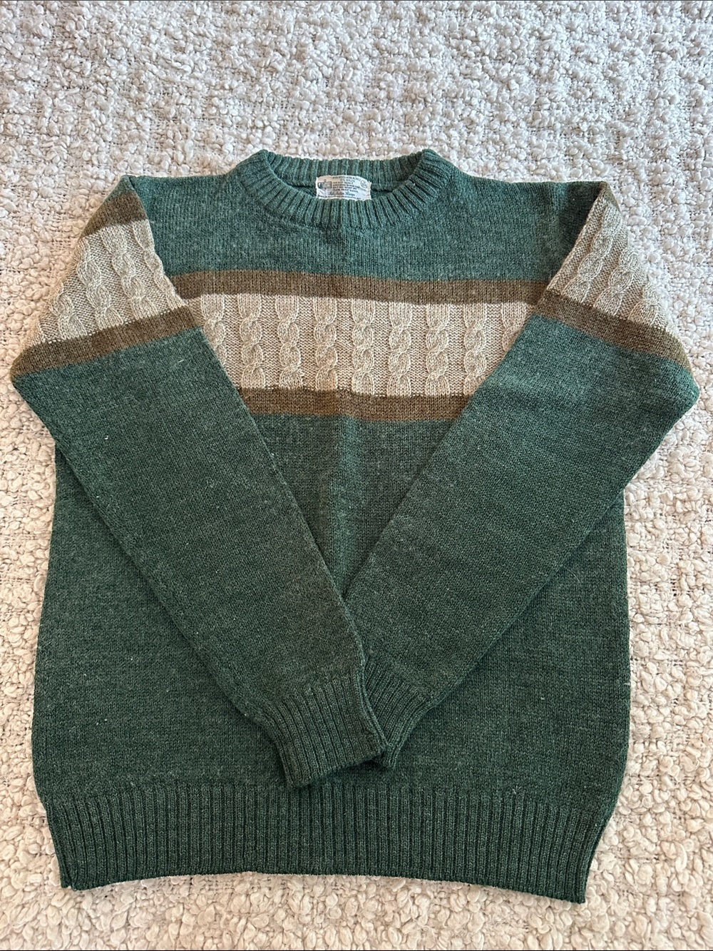 Vintage Green Wool Blend Crewneck Sweater with Tan Cable Stripe